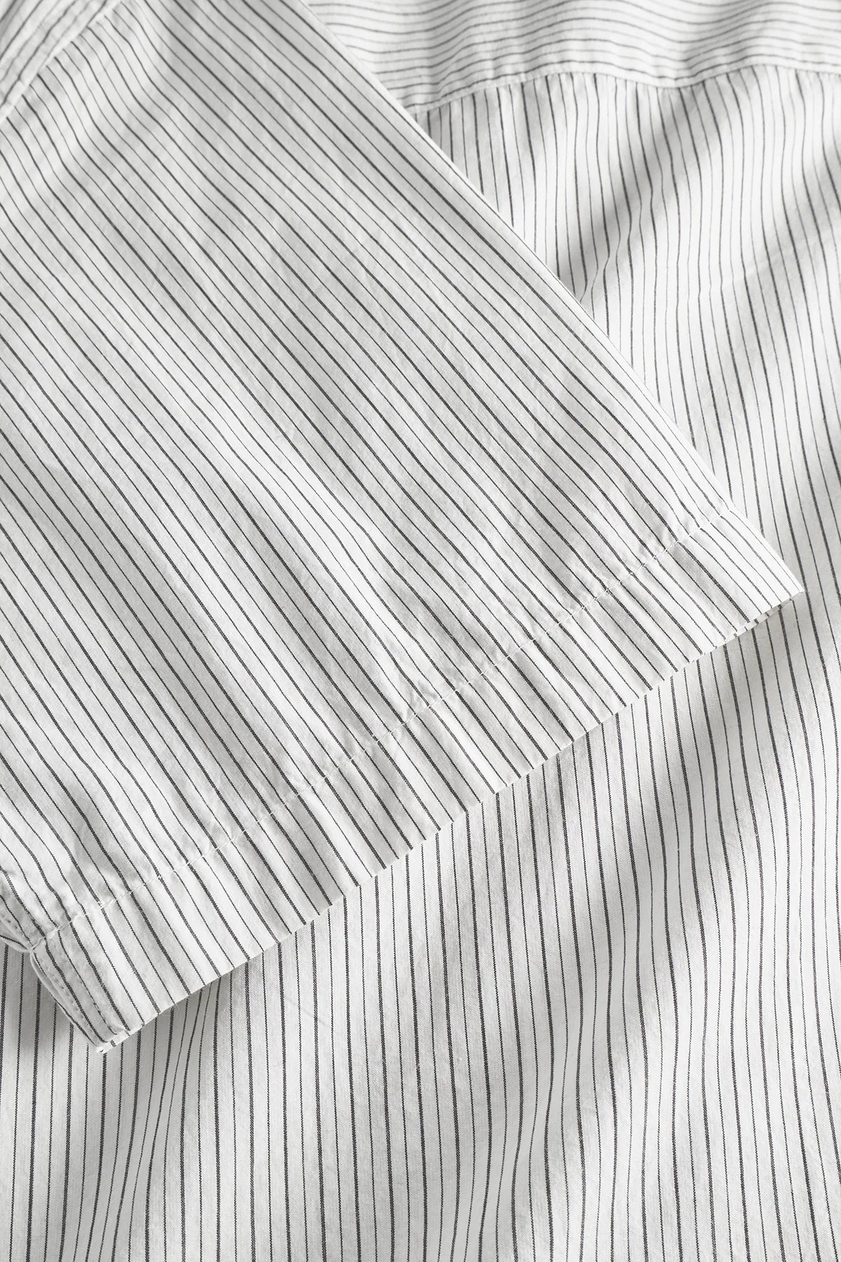 Mads Poplin Stripe SS - Ecru - Image 3
