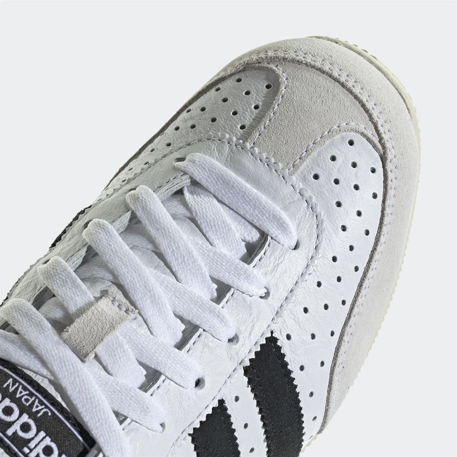 JAPAN - Cloud White/Core Black - Image 6